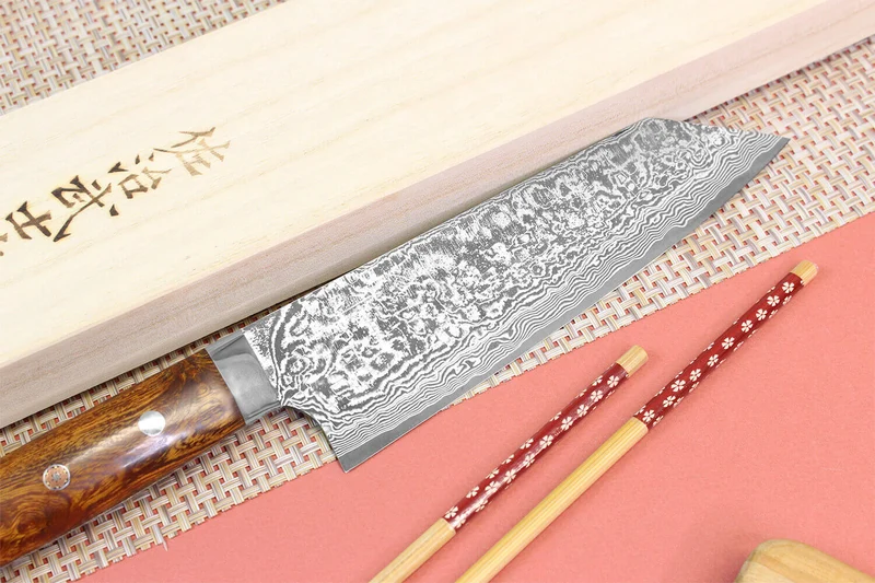 Couteau bunka japonais Takeshi Saji R2 Damas Mosaïque 18cm