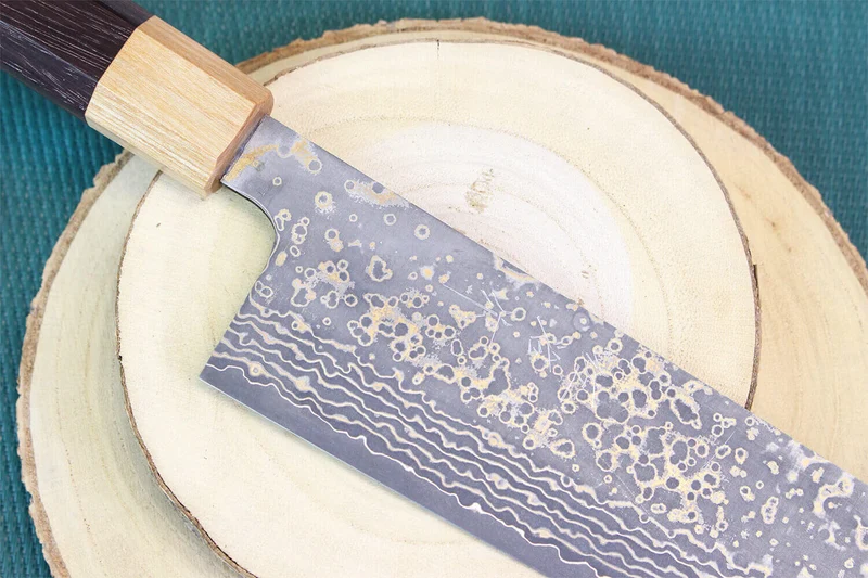 Couteau de chef japonais artisanal Takeshi Saji VG10 Gold 24cm