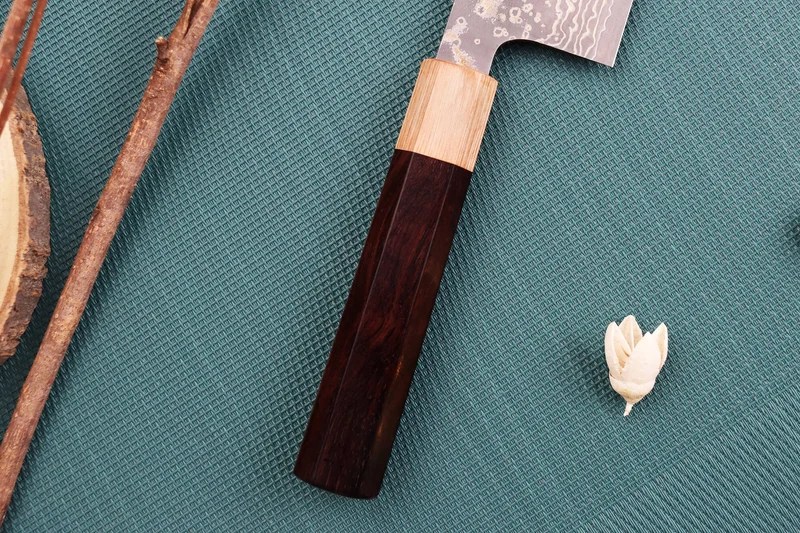 Couteau de chef 18cm japonais artisanal Takeshi Saji VG10 Gold