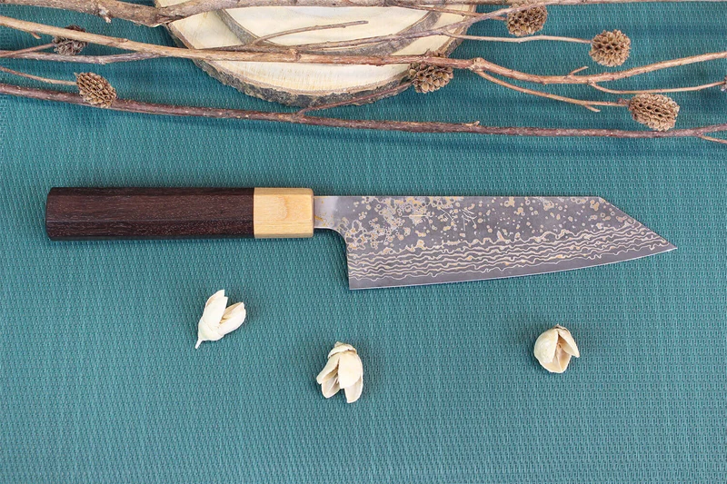 Couteau bunka japonais artisanal Takeshi Saji VG10 Gold 16,5cm