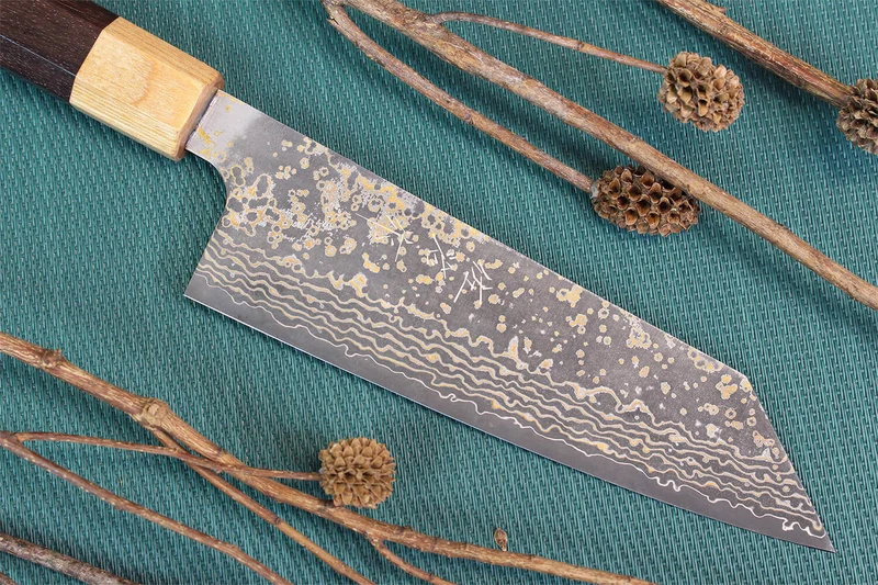 Couteau bunka japonais artisanal Takeshi Saji VG10 Gold 16,5cm
