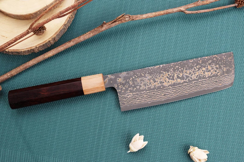 Couteau nakiri japonais artisanal Takeshi Saji VG10 Gold 16,5cm