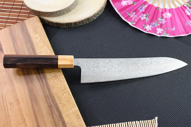 Couteau de chef japonais Tsunehisa SLD Damas 21cm