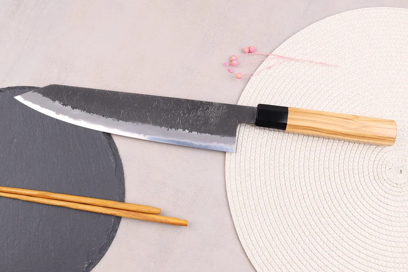 Couteau de chef kiritsuke 24cm japonais artisanal Hinoura Mutsumi Ajikataya Black Nashiji