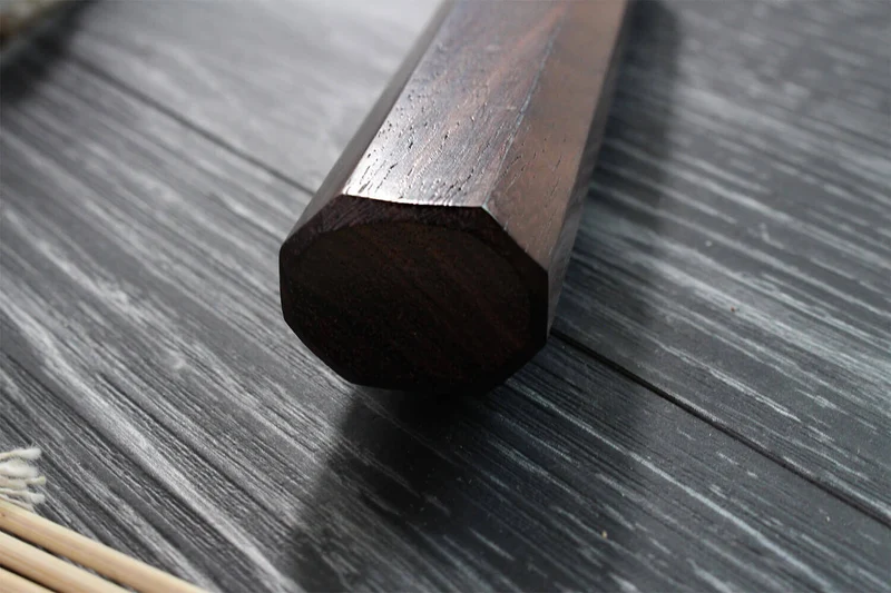 Couteau de chef japonais artisanal Takeshi Saji R2 Damas 24cm