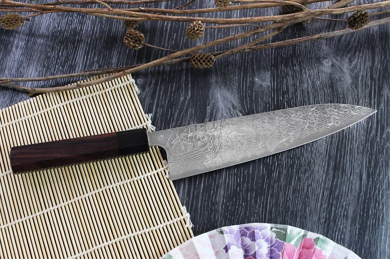 Couteau de chef japonais artisanal Takeshi Saji R2 Damas 21cm
