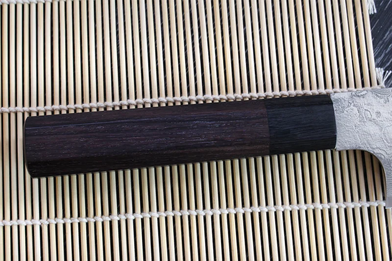 Couteau bunka japonais artisanal Takeshi Saji R2 Damas 18cm
