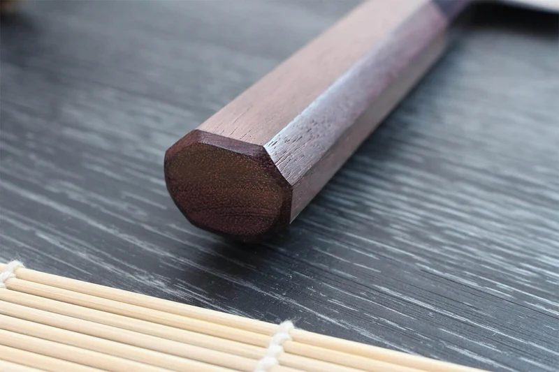 Couteau bunka japonais artisanal Takeshi Saji R2 Damas 18cm