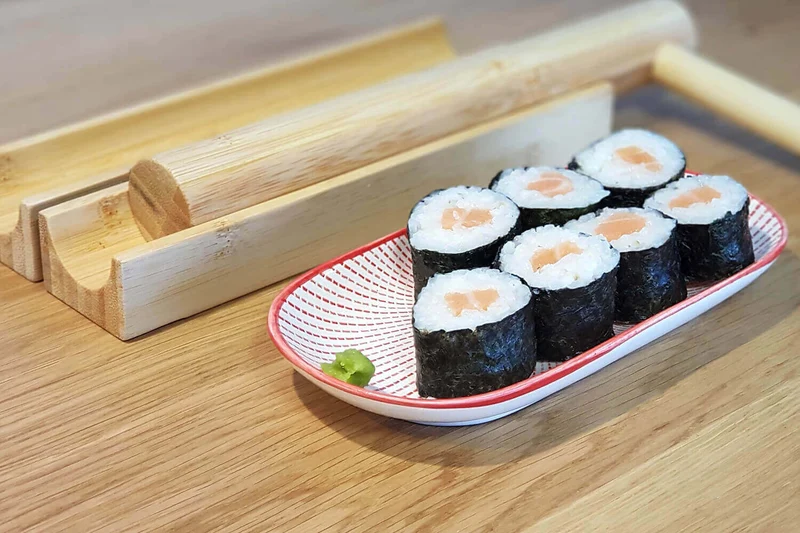 Coffret cadeau Sooshi Cookut 1 appareil à sushi/maki + 4 baguettes + 1 livre de recettes