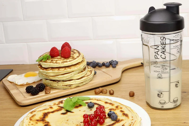 Coffret cadeau Cookut Shaker crêpes, pancakes + gaufres - 1 shaker + 1 tartineur + 1 livre recettes