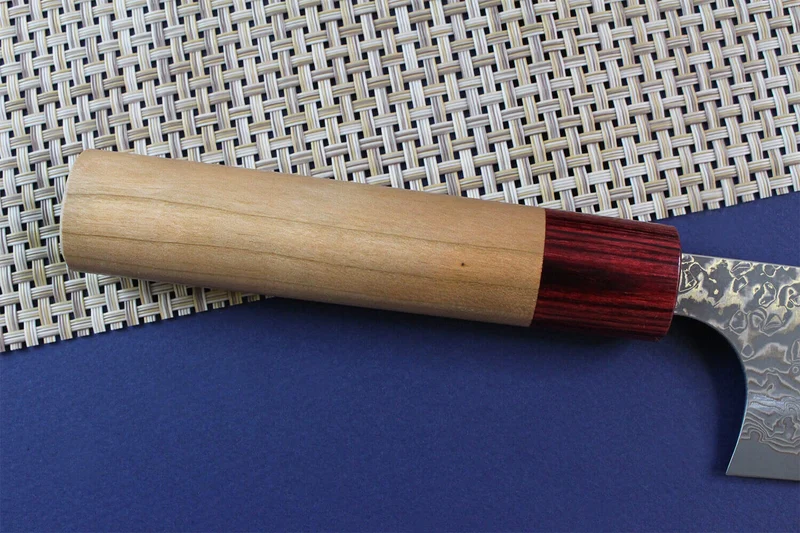 Couteau de chef japonais artisanal Yoshimi Kato 18cm VG10 Nickel Damascus cerisier