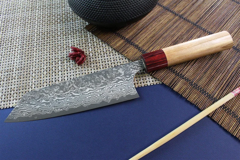 Couteau bunka japonais artisanal Yoshimi Kato 16,5cm VG10 Nickel Damascus cerisier