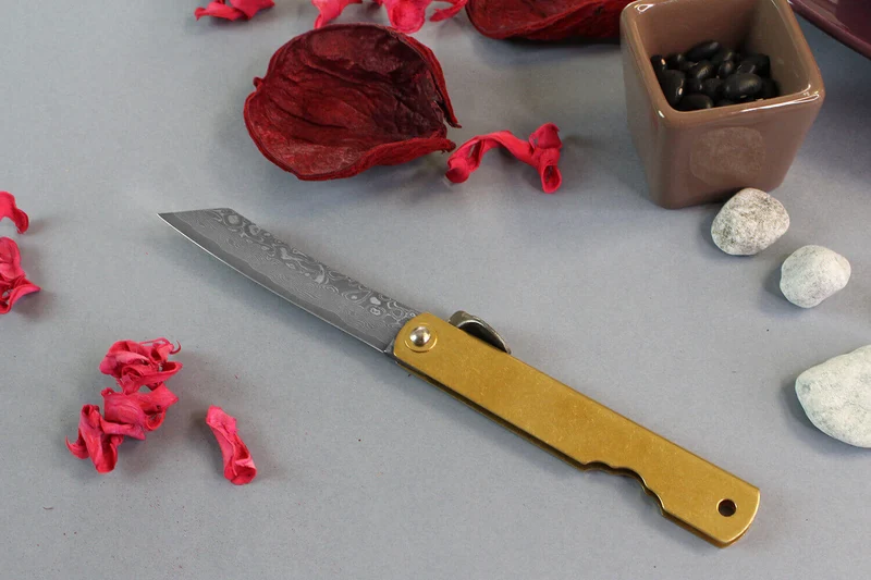 Couteau de poche Higonokami Böker Kinzoku lame damassée 7,5cm manche cuivre