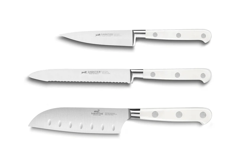 Coffret 3 couteaux Sabatier Toque Blanche Office + Universel + Mini Santoku