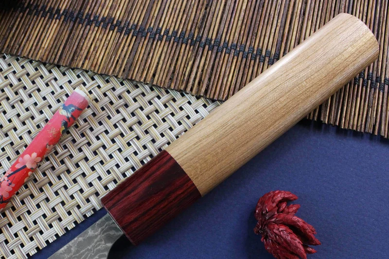 Couteau d'office japonais artisanal Yoshimi Kato 8,5cm VG10 Nickel Damascus cerisier