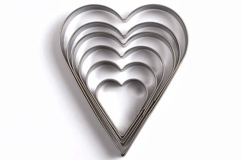 Set de 6 emporte-pièces Livoo inox forme coeur