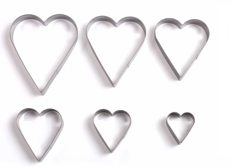 Set de 6 emporte-pièces Livoo inox forme coeur