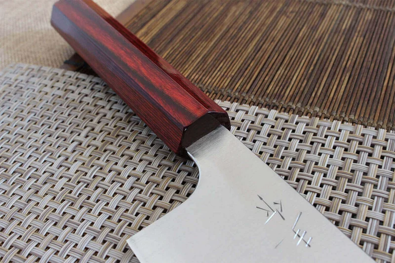 Couteau santoku japonais artisanal Kei Kobayashi SG2 Heptagone 17cm