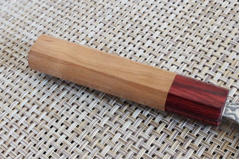 Couteau universel japonais artisanal Yoshimi Kato 15cm SG2 Damascus cerisier