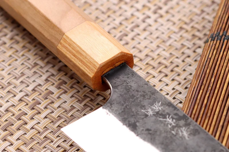 Couteau santoku japonais artisanal Yoshimi Kato AS Brut 16,5cm