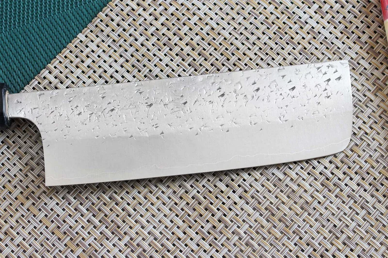 Couteau nakiri japonais artisanal martelé Yu Kurosaki Shizuku 16.5cm acier SG2