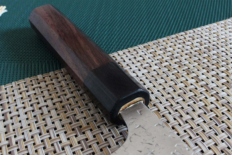 Couteau nakiri japonais artisanal martelé Yu Kurosaki Shizuku 16.5cm acier SG2