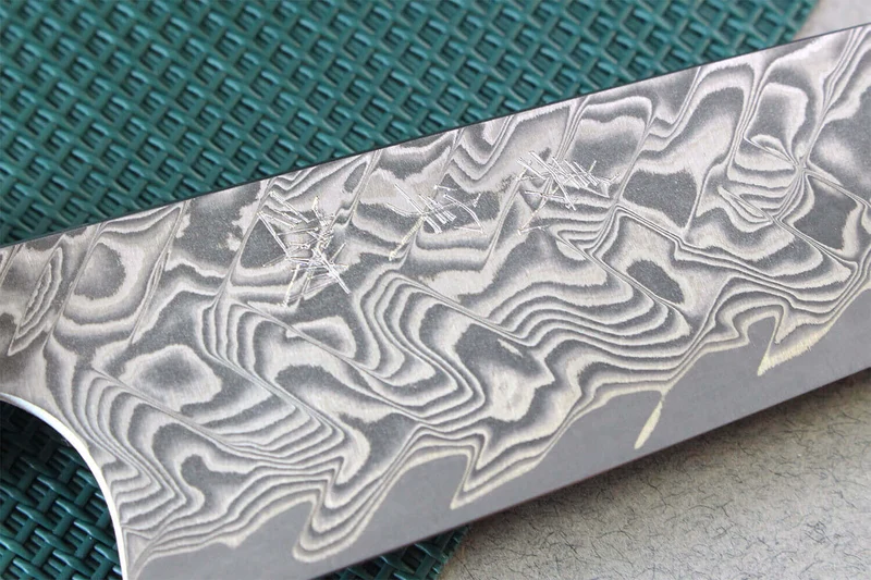 Couteau universel japonais artisanal Yoshimi Kato 12cm SG2 Damascus