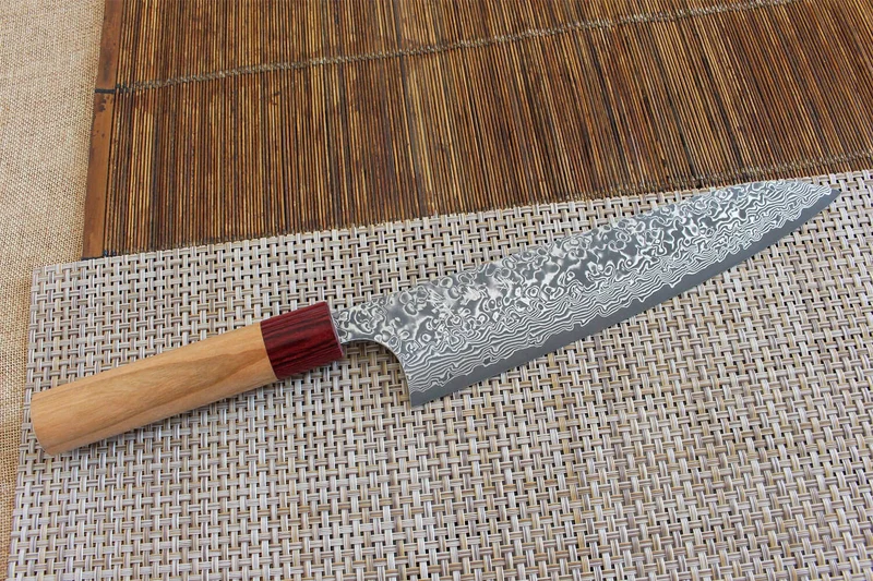 Couteau de chef japonais artisanal Yoshimi Kato 21cm VG10 Nickel Damascus cerisier