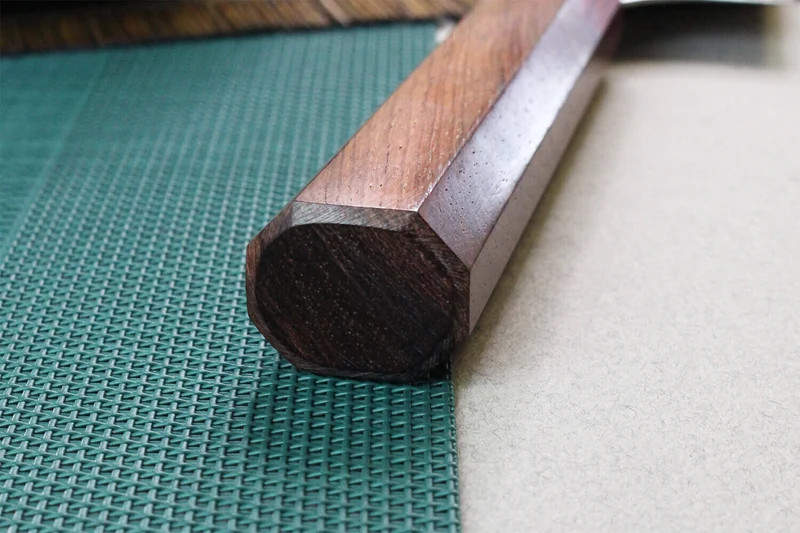 Couteau de chef japonais artisanal Yoshimi Kato 21cm SG2 Damascus