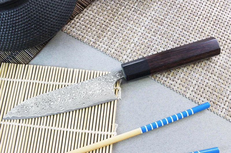 Couteau universel japonais artisanal Masakage Kumo 12cm damas 63 couches
