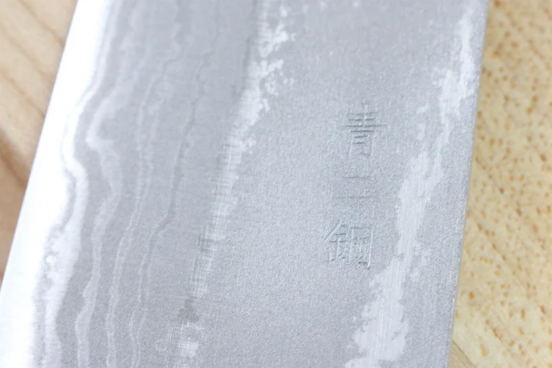 Couteau santoku japonais Japan Kanetsune Blue Steel damas 16.5cm