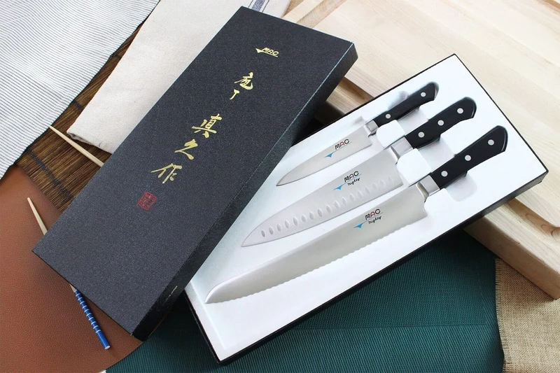Coffret de 3 couteaux japonais MAC Professional office + chef + pain