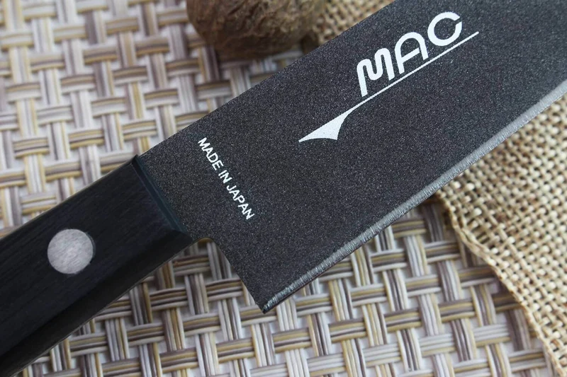 Couteau universel japonais MAC Black 13.5cm