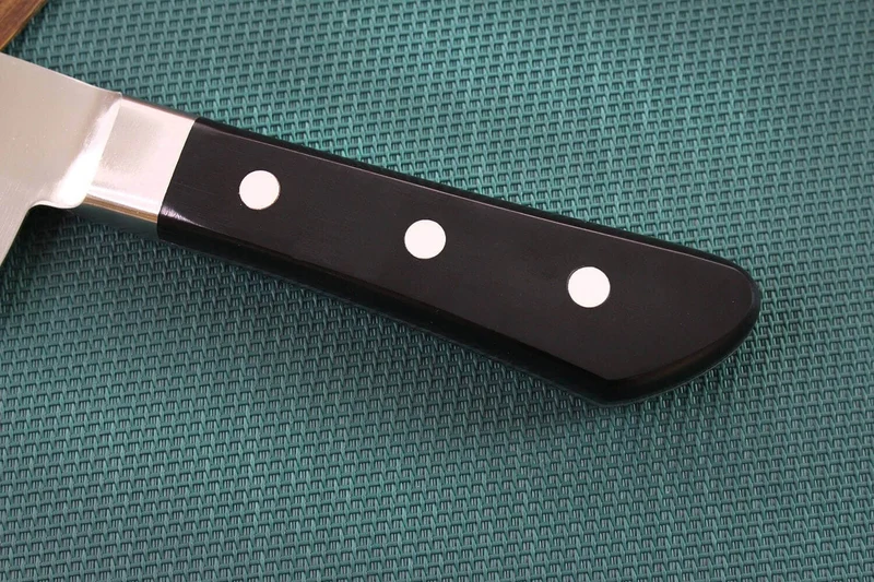 Couteau nakiri japonais MAC Professional 17cm