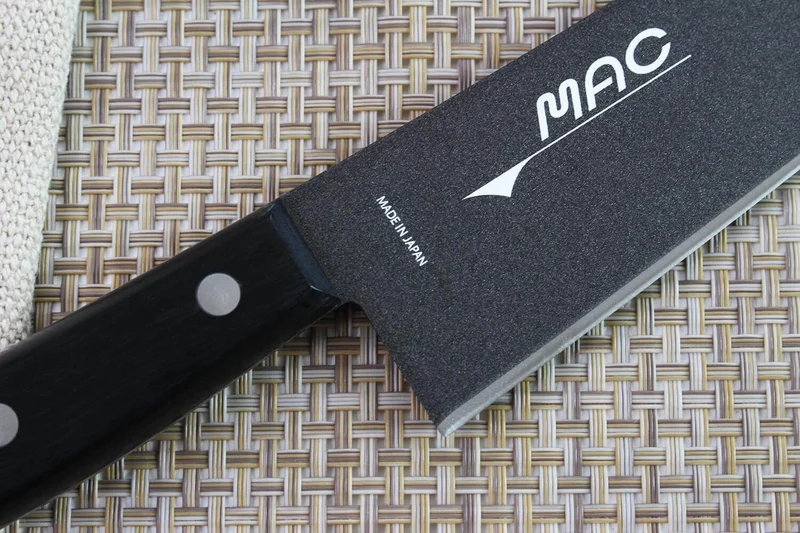 Couteau de chef japonais MAC Black 21.5cm