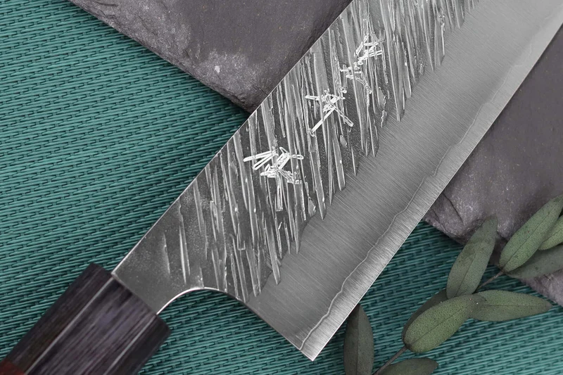Couteau santoku japonais artisanal Yu Kurosaki Fujin 16,5cm SG2