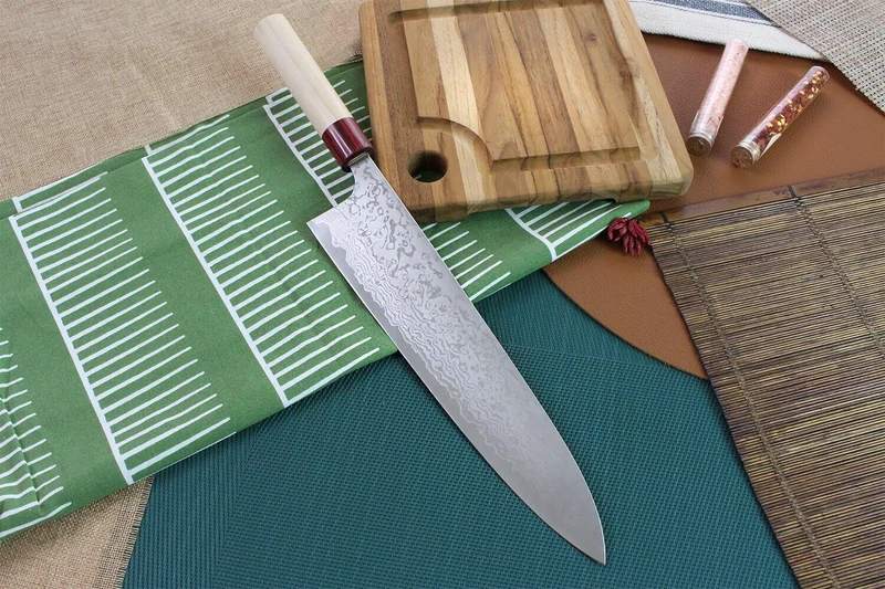 Couteau de chef japonais artisanal Masakage Kiri 27cm damas 49 couches