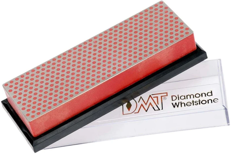 Pierre à aiguiser diamant DMT grain fin rouge