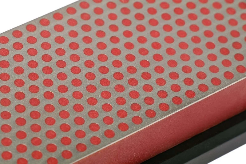 Pierre à aiguiser diamant DMT grain fin rouge