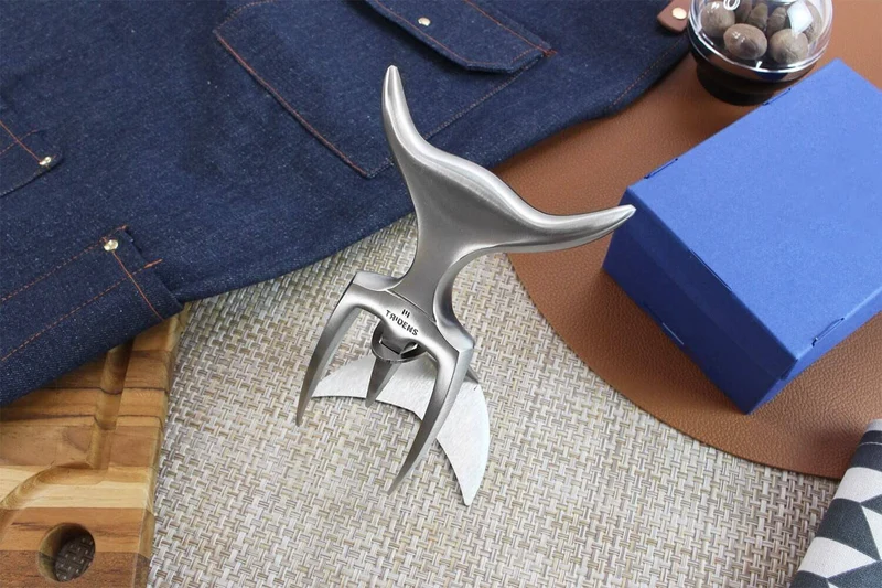 Fourchette à viande Tridens acier inox brossé + socle tout inox
