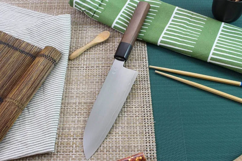 Couteau santoku japonais artisanal Kagekiyo Kurumi Ginsan 18cm