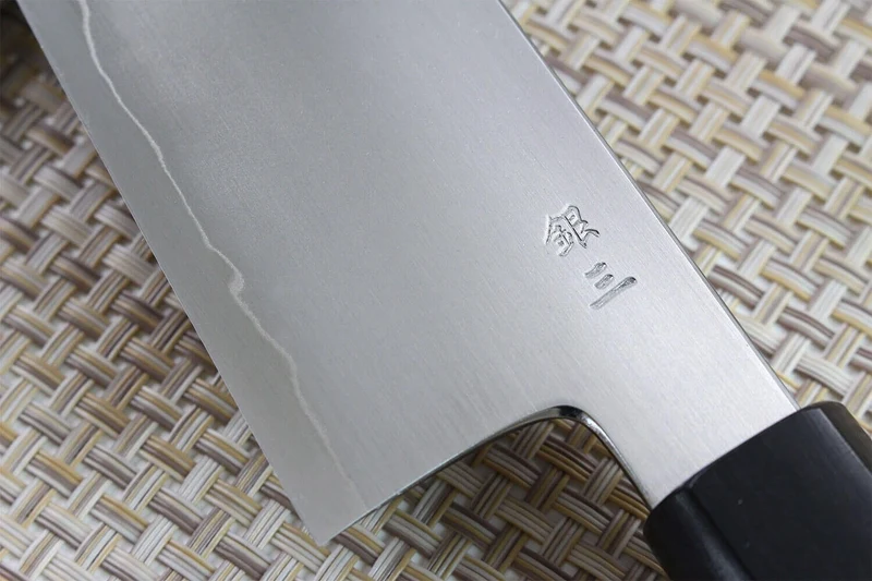 Couteau santoku japonais artisanal Kagekiyo Kurumi Ginsan 18cm