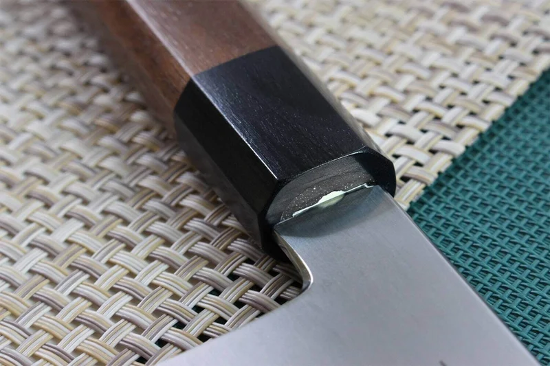 Couteau santoku japonais artisanal Kagekiyo Kurumi Ginsan 18cm
