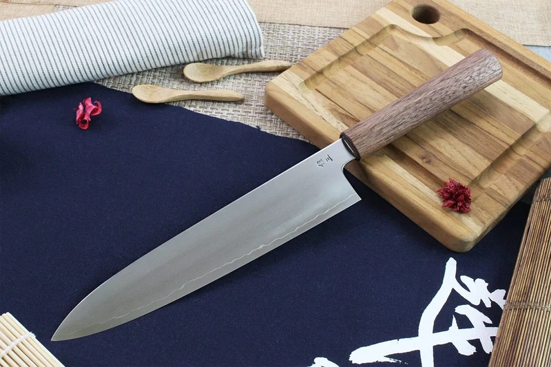 Couteau de chef japonais artisanal Kagekiyo Tedukuri 24cm