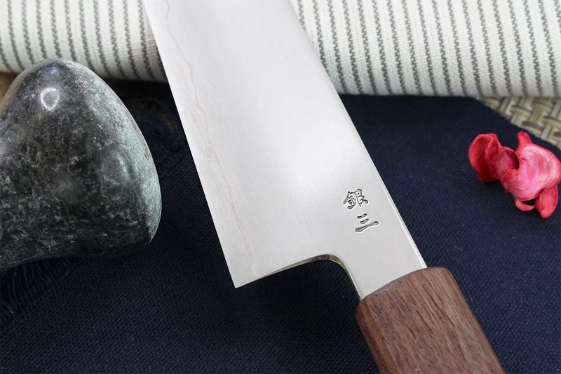 Couteau de chef japonais artisanal Kagekiyo Tedukuri 24cm