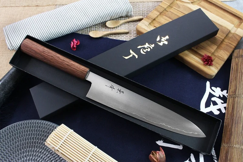 Couteau de chef japonais artisanal Kagekiyo Tedukuri 24cm