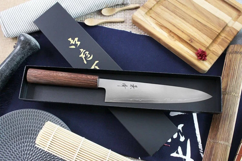 Couteau de chef japonais artisanal Kagekiyo Tedukuri 21cm