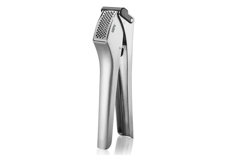 Presse à ail Gefu Garlico acier inox + racloir