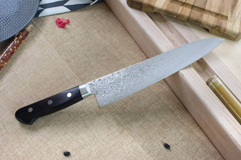 Couteau de chef japonais Tsunehisa VG10 Damascus 45 couches 21cm