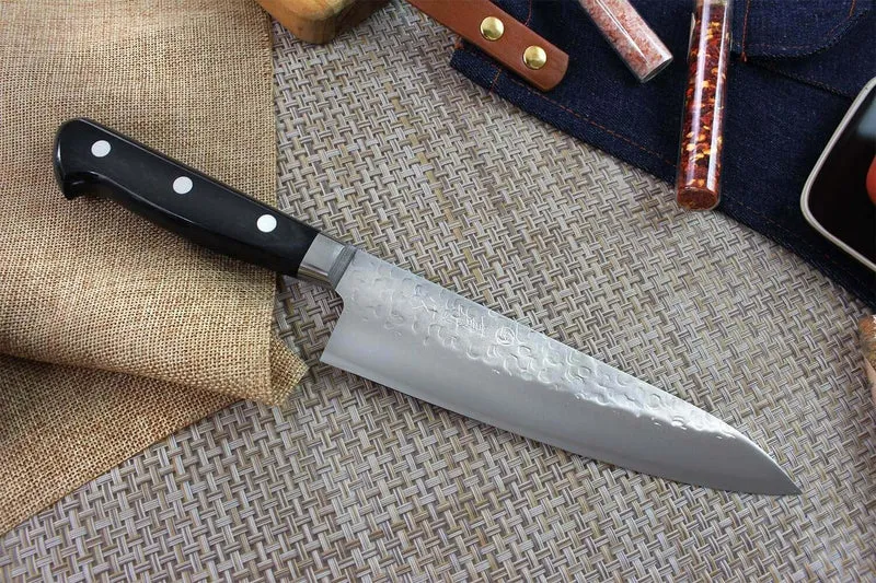 Couteau de chef japonais artisanal Takamura VG10 Tsuchime 18cm